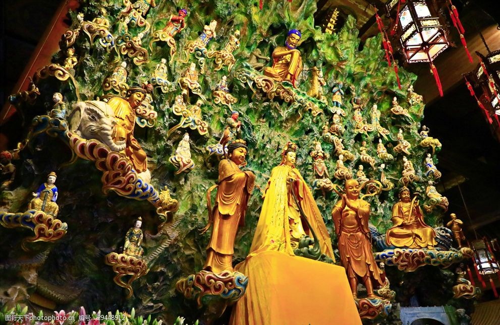 上海龙华寺菩萨