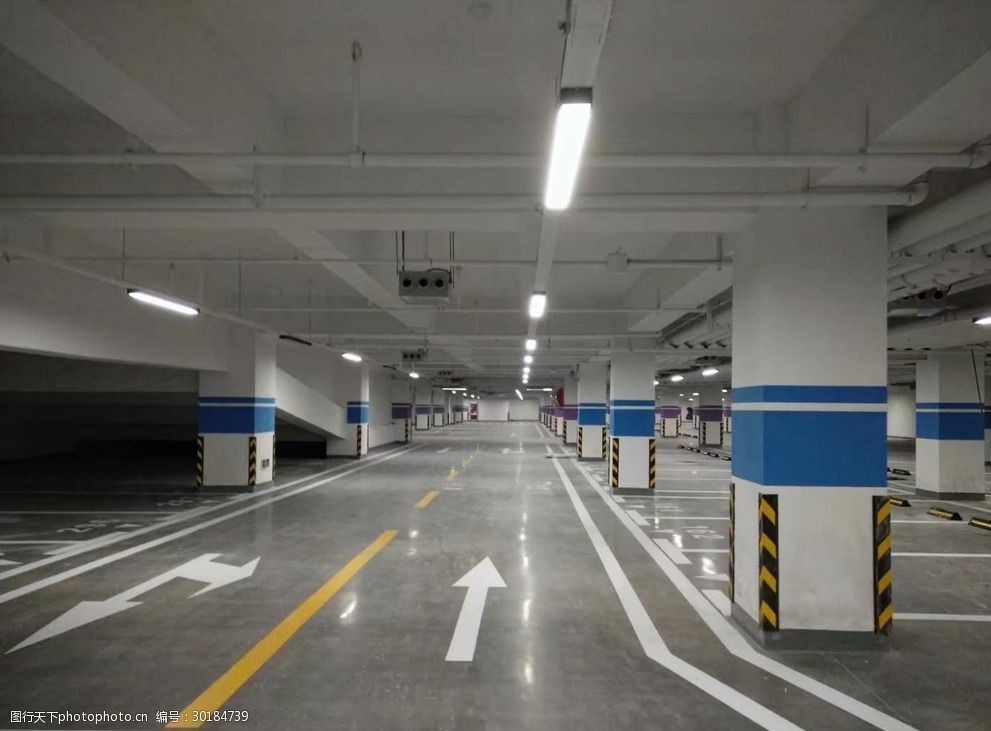 车库固化地面效果图