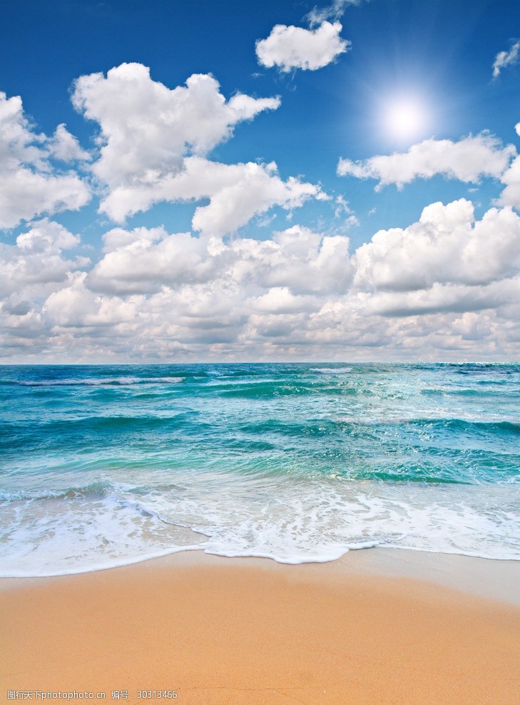 唯美大海海浪沙滩蓝天白云