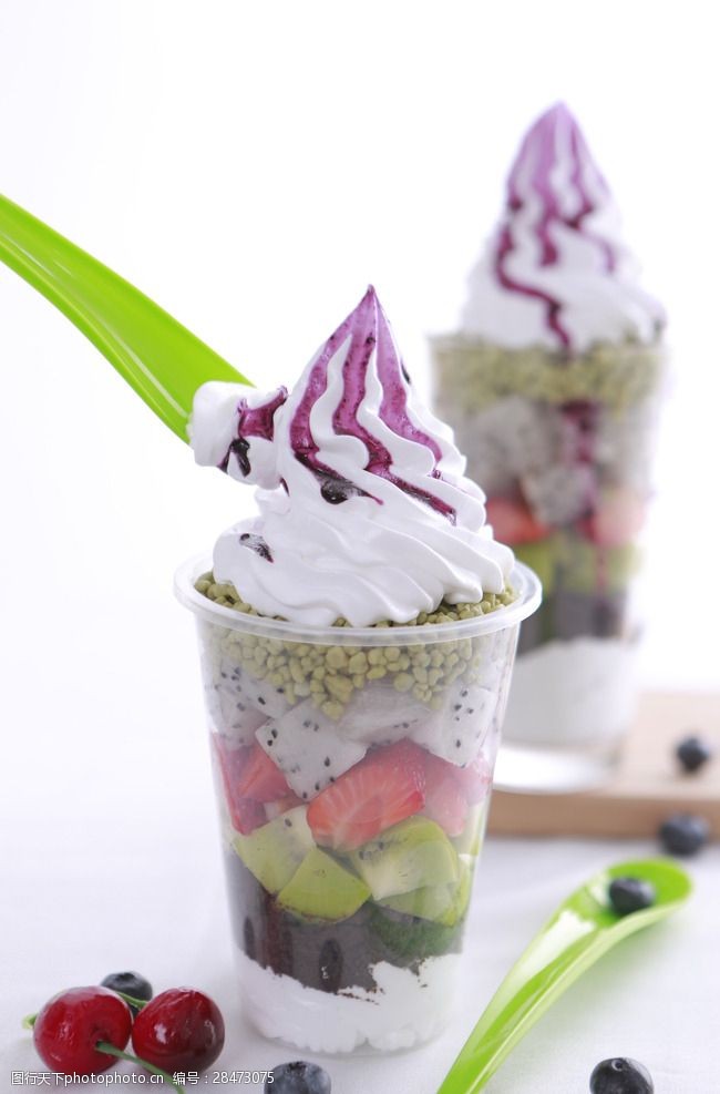 鲜火龙果冻酸奶