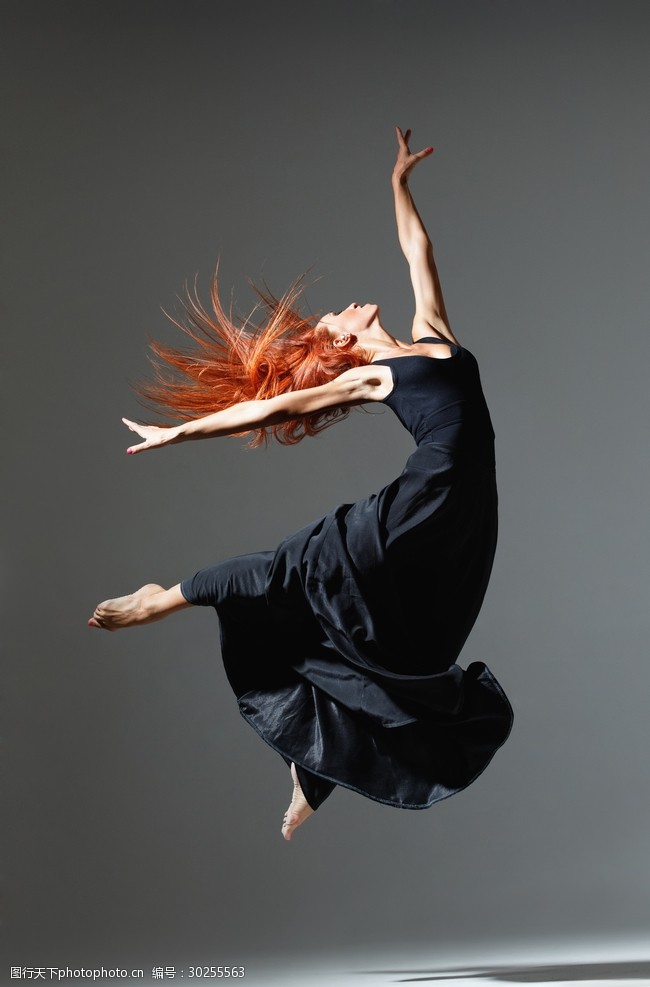 现代舞者舞蹈姿势33